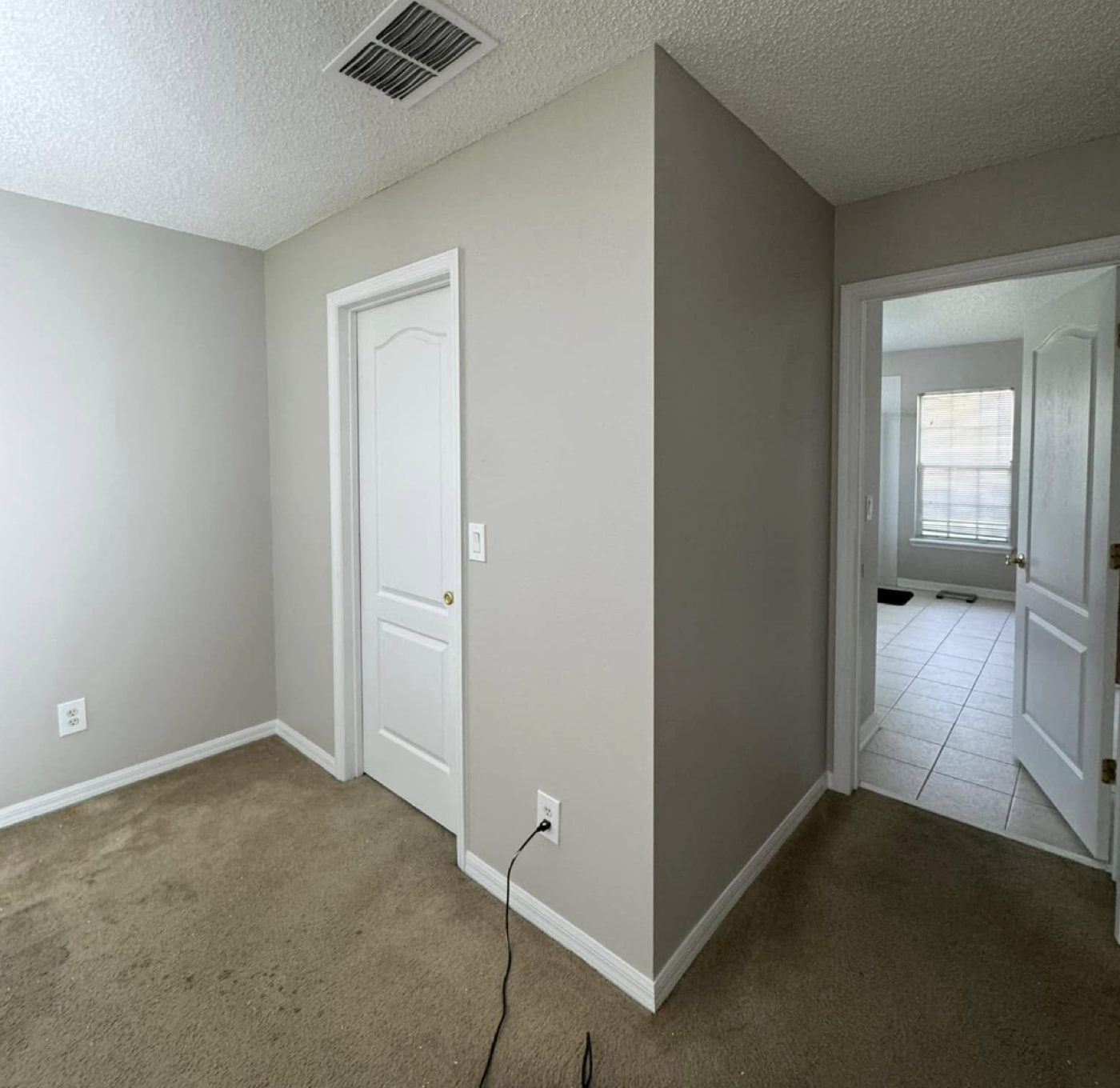 Residential interior painting project 07 (After)