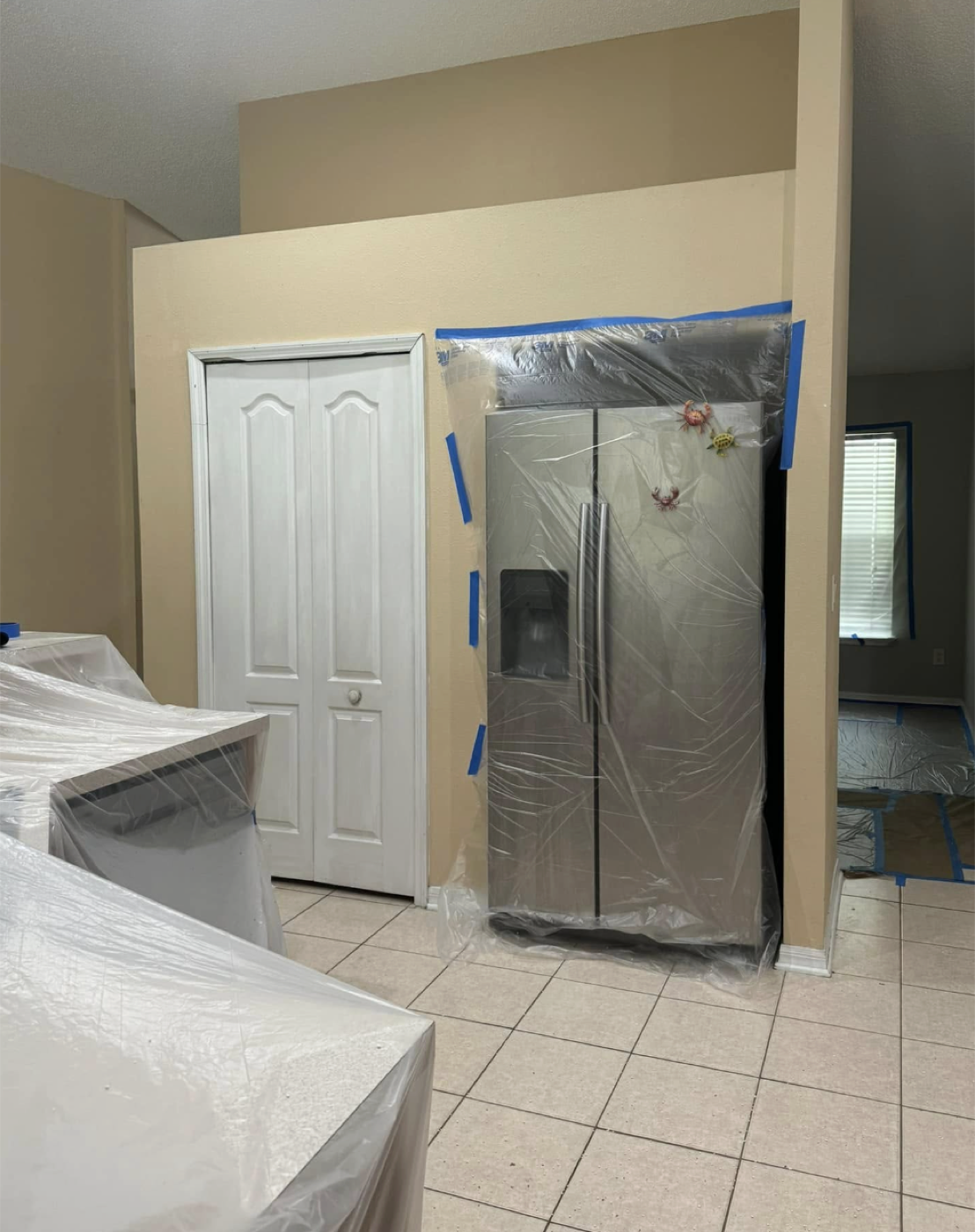 Residential interior painting project 04 (Before)