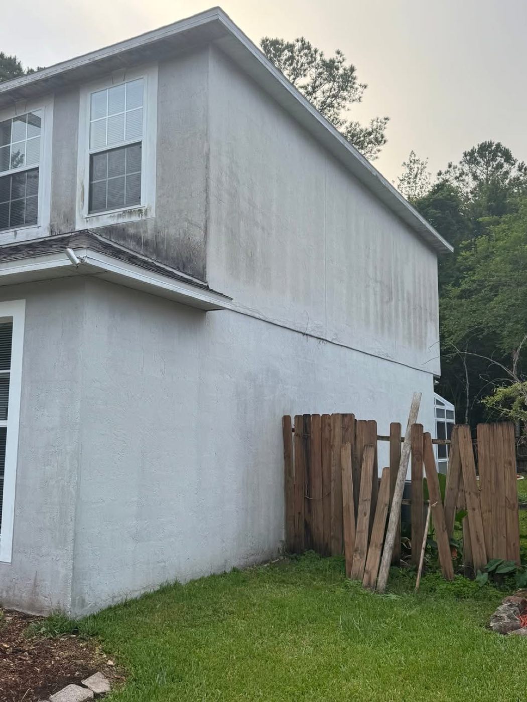 Residential painting project 14 (Before)