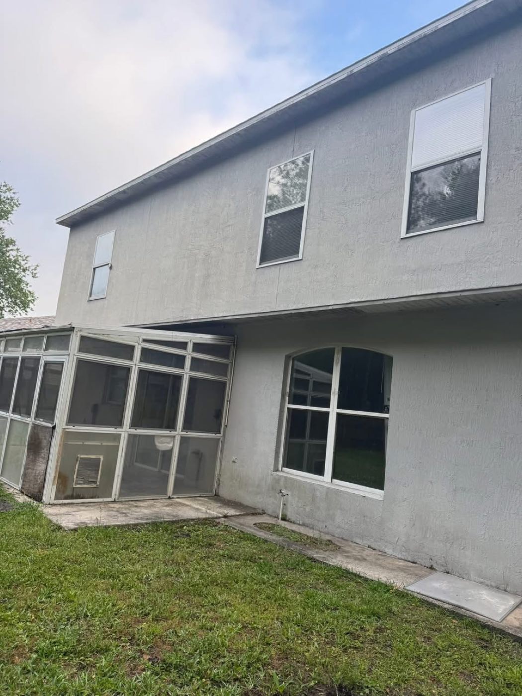 Residential painting project 20 (Before)